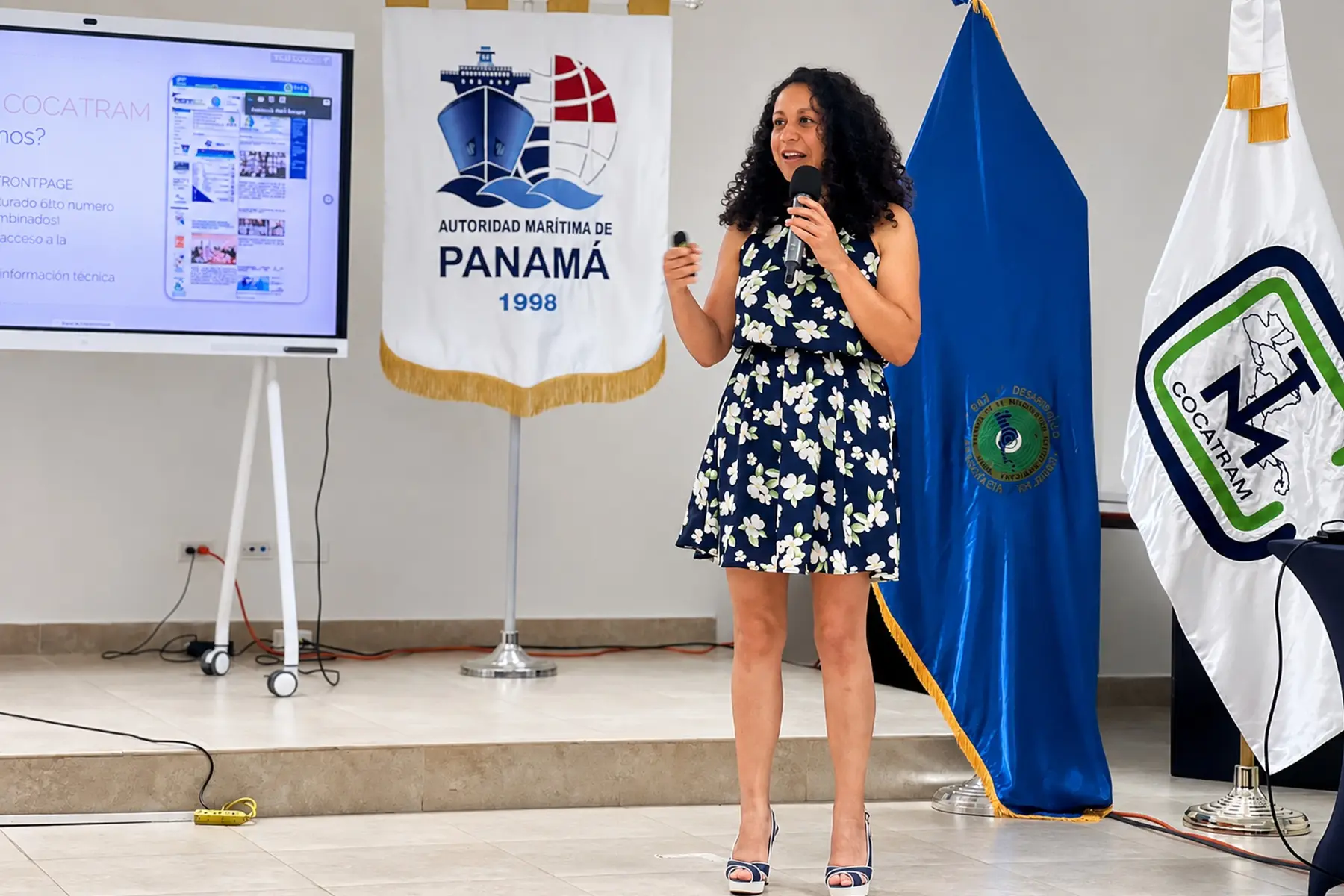 Lissette Moreno expone ante autoridades marítimas en Panamá, 2023